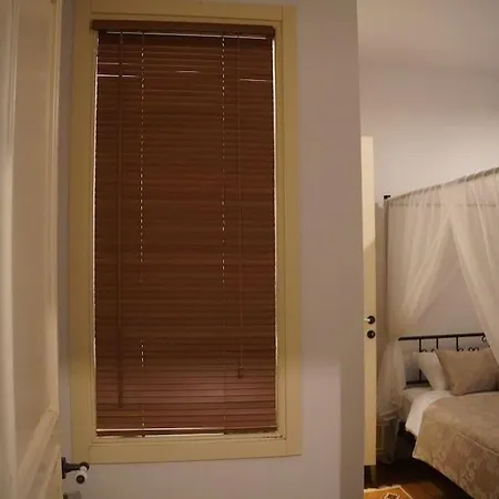 Apartment Galata Kulesi Yakininda Genis 3+1 Tarihi