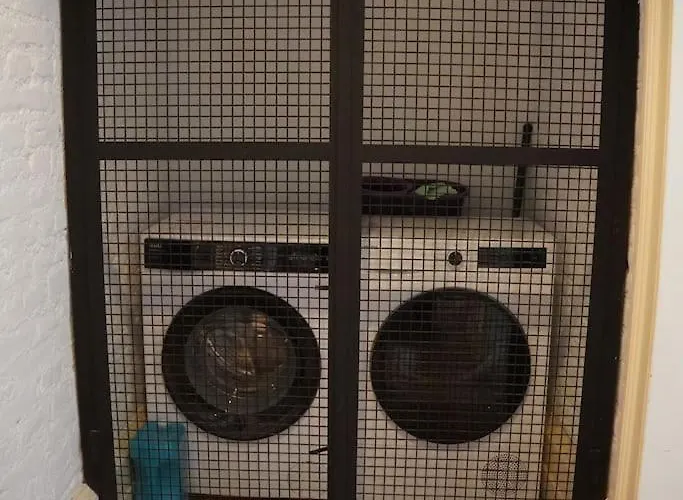 Galata Kulesi Yakininda Genis 3+1 Tarihi * اسطنبول