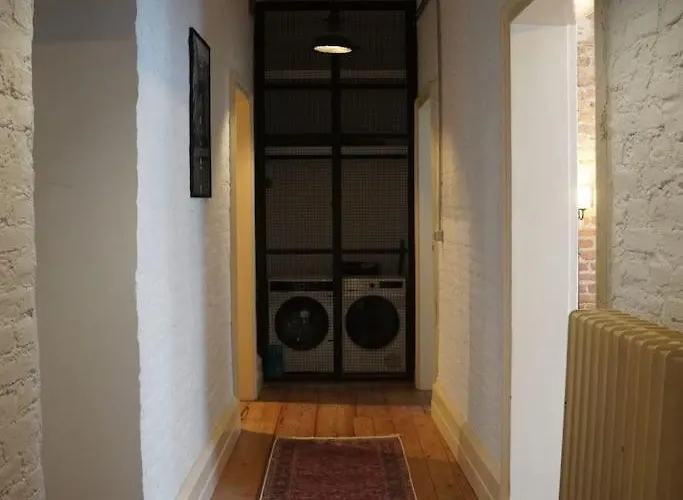 Galata Kulesi Yakininda Genis 3+1 Tarihi شقة